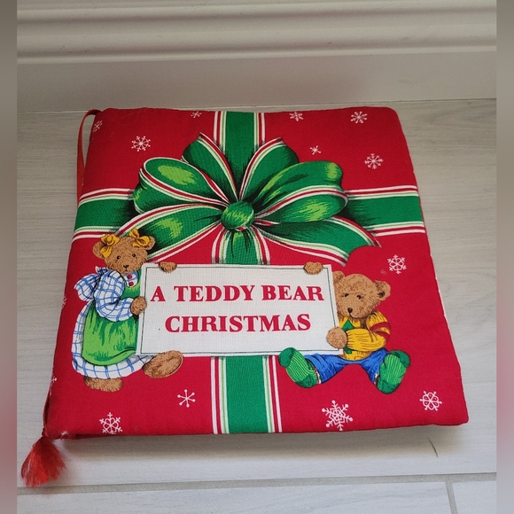 Children's Soft Book Christmas Book Great Gift Holiday Fabric Book Quilted - Picture 1 of 7